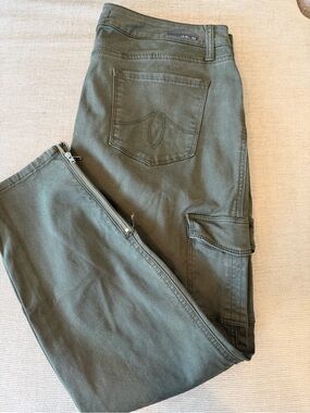LEVEL 99 Olive Green Cargo Pants size 32